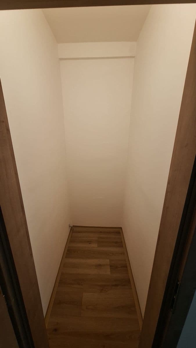 Prenájom bytu 3-izbový 77 m², Merhautova, Brno, Jihomoravský kraj Prenájom bytu 3-izbový 77 m², Merhautova, Brno, Jihomoravský kraj