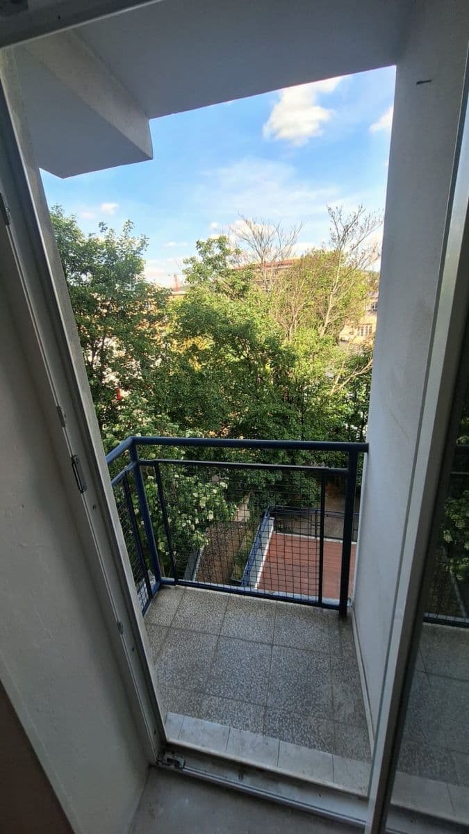 Prenájom bytu 3-izbový 77 m², Merhautova, Brno, Jihomoravský kraj Prenájom bytu 3-izbový 77 m², Merhautova, Brno, Jihomoravský kraj