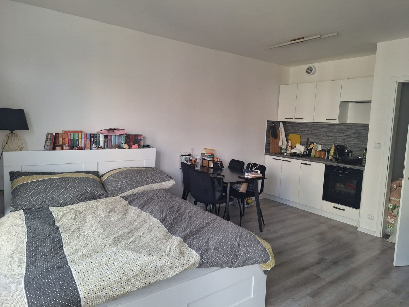 Prenájom bytu 1-izbový 33 m², Stočesova, Praha, Praha Prenájom bytu 1-izbový 33 m², Stočesova, Praha, Praha