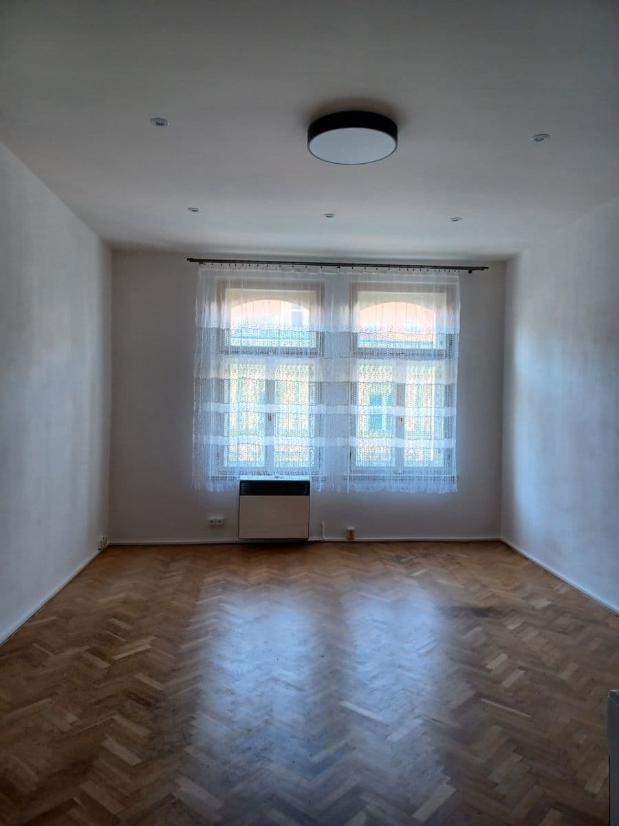 Prenájom bytu 2-izbový 48 m², Korunní, Praha, Praha Prenájom bytu 2-izbový 48 m², Korunní, Praha, Praha