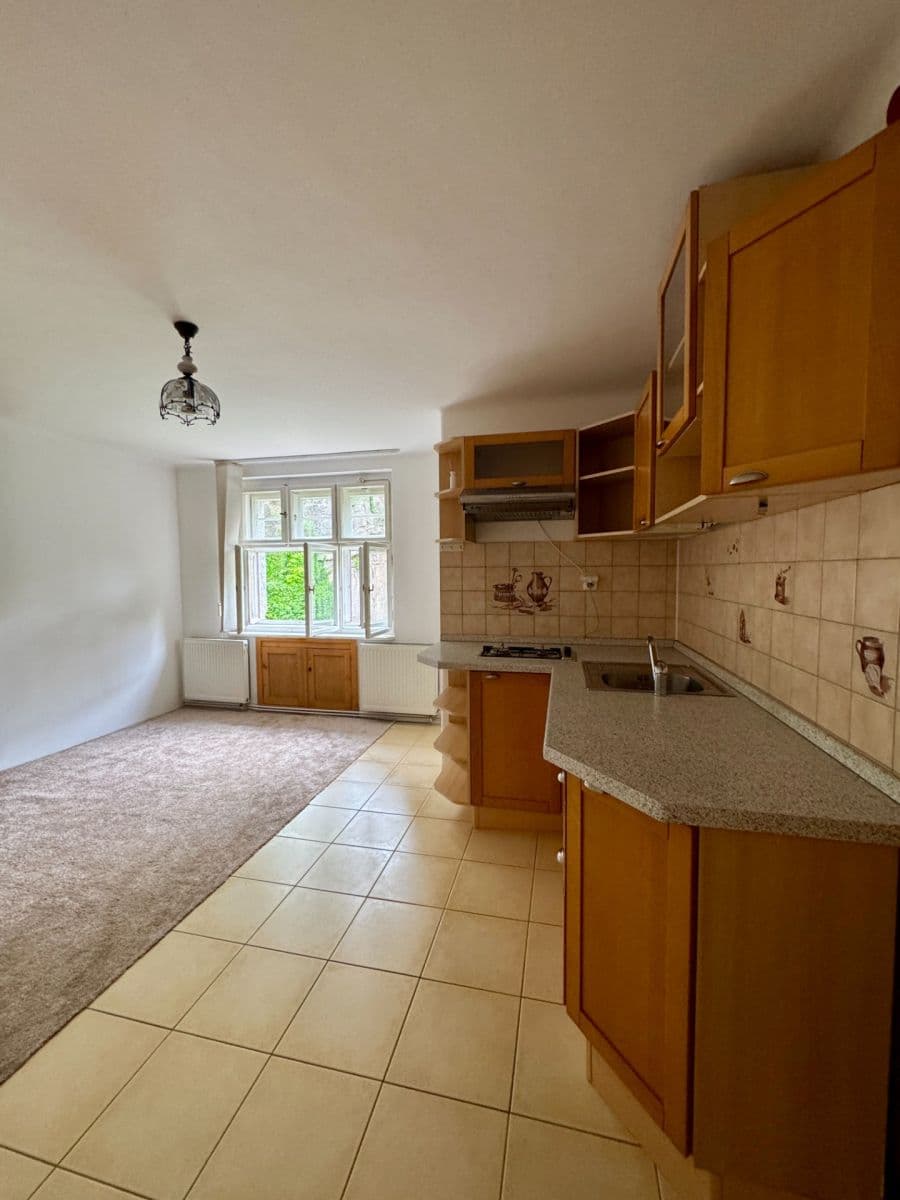 Prenájom bytu 2-izbový 41 m², Mlýnská, Liberec, Liberecký kraj Prenájom bytu 2-izbový 41 m², Mlýnská, Liberec, Liberecký kraj