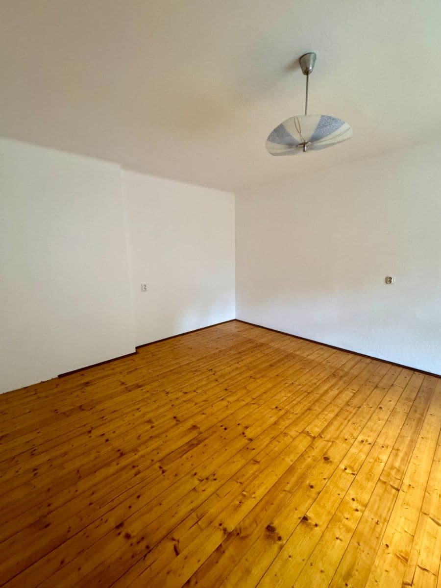 Prenájom bytu 2-izbový 41 m², Mlýnská, Liberec, Liberecký kraj Prenájom bytu 2-izbový 41 m², Mlýnská, Liberec, Liberecký kraj