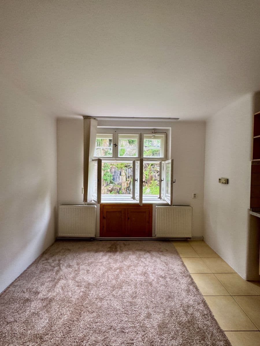 Prenájom bytu 2-izbový 41 m², Mlýnská, Liberec, Liberecký kraj Prenájom bytu 2-izbový 41 m², Mlýnská, Liberec, Liberecký kraj