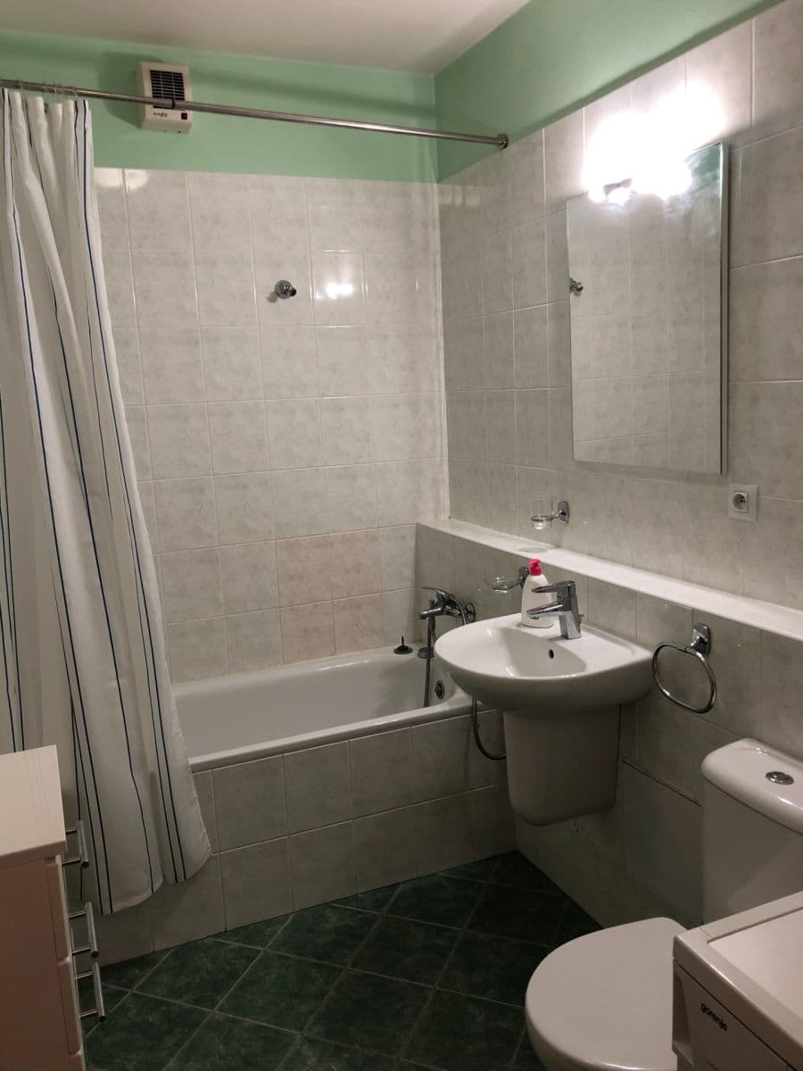 Prenájom bytu 2-izbový 48 m², Poděbradská, Praha, Praha Prenájom bytu 2-izbový 48 m², Poděbradská, Praha, Praha
