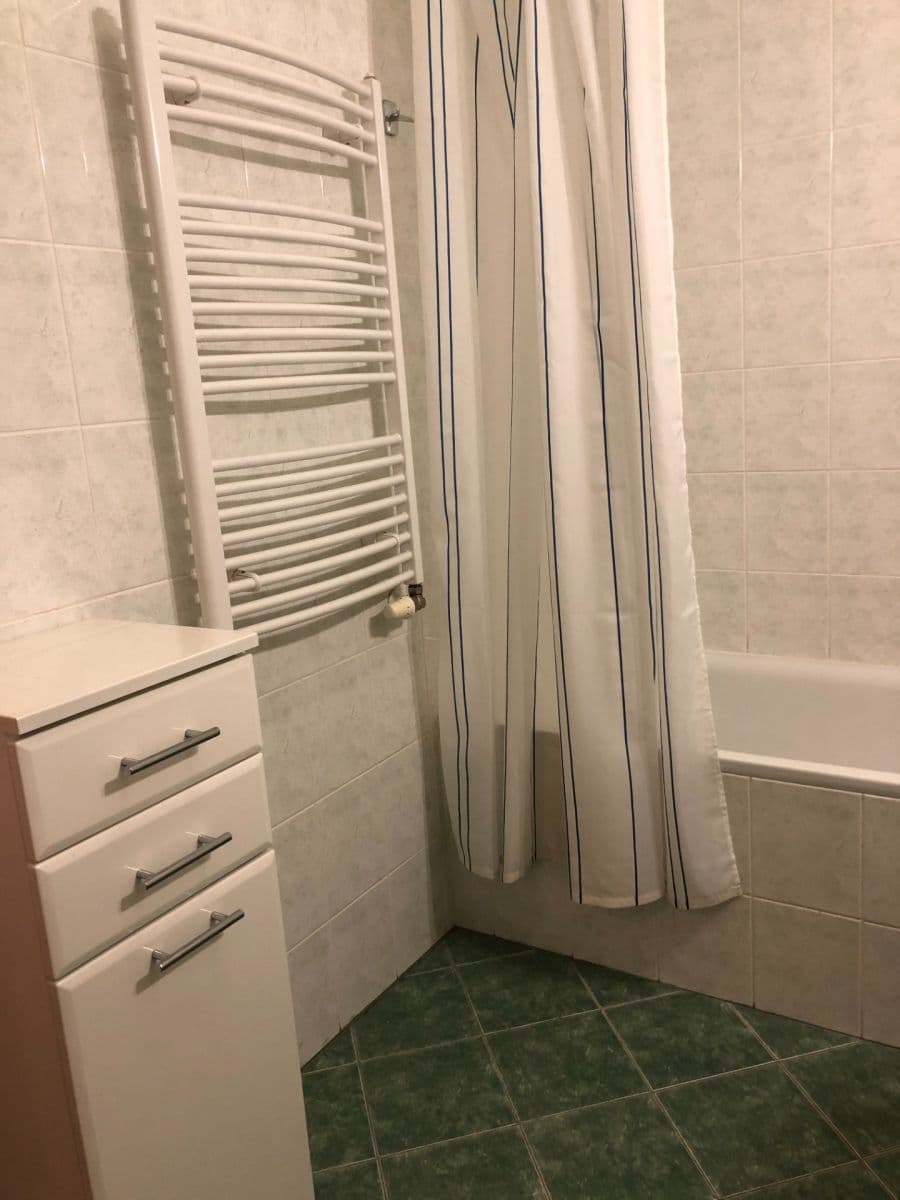 Prenájom bytu 2-izbový 48 m², Poděbradská, Praha, Praha Prenájom bytu 2-izbový 48 m², Poděbradská, Praha, Praha