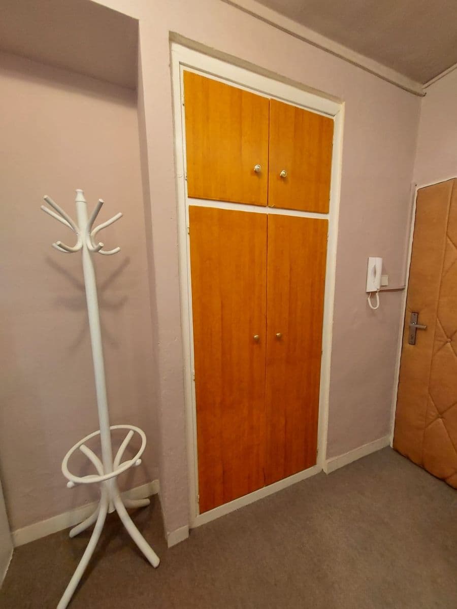 Predaj bytu 2-izbový 54 m², Ervěnická, Jirkov, Ústecký kraj Predaj bytu 2-izbový 54 m², Ervěnická, Jirkov, Ústecký kraj
