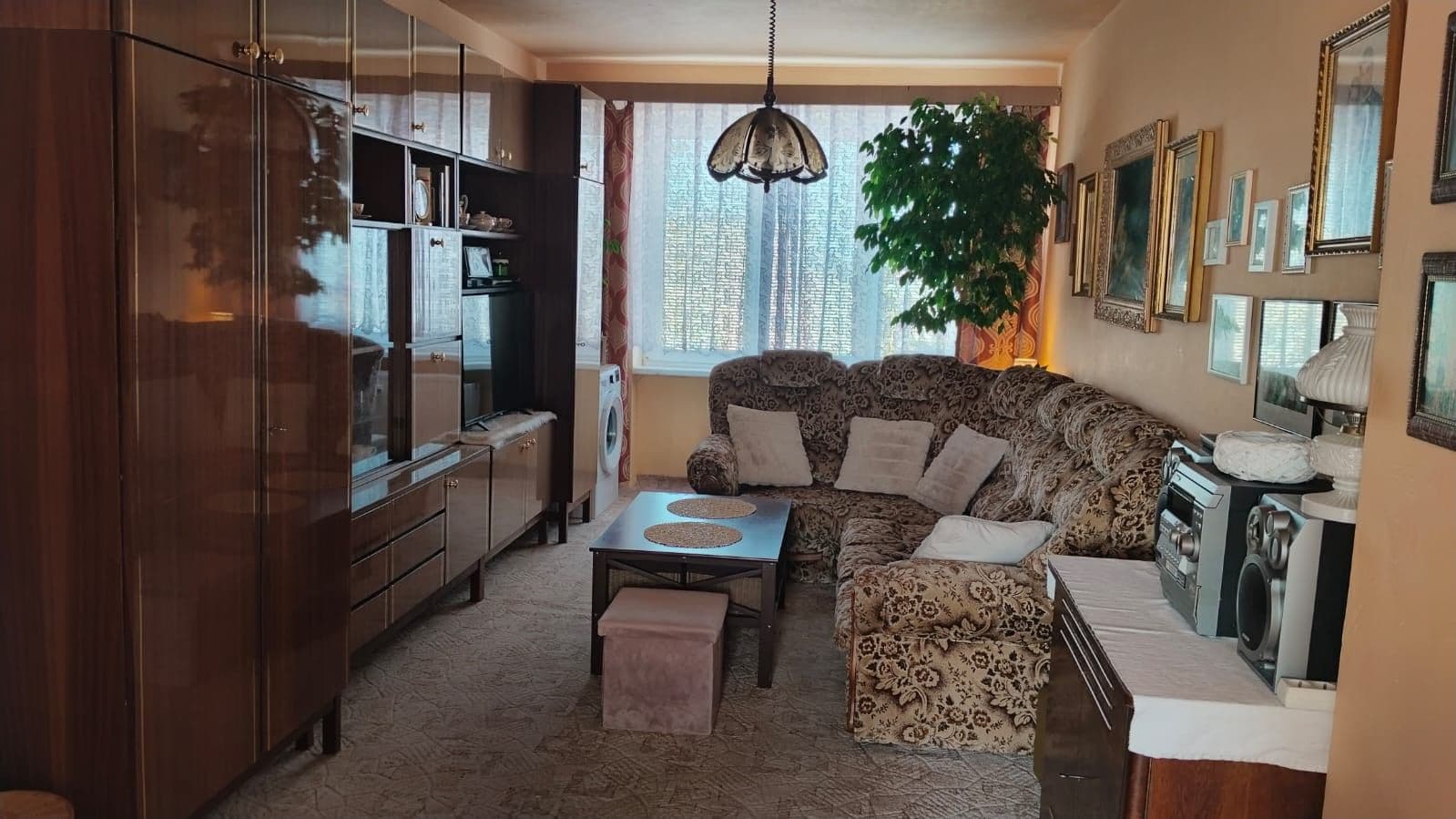 Predaj bytu 2-izbový 54 m², Ervěnická, Jirkov, Ústecký kraj Predaj bytu 2-izbový 54 m², Ervěnická, Jirkov, Ústecký kraj