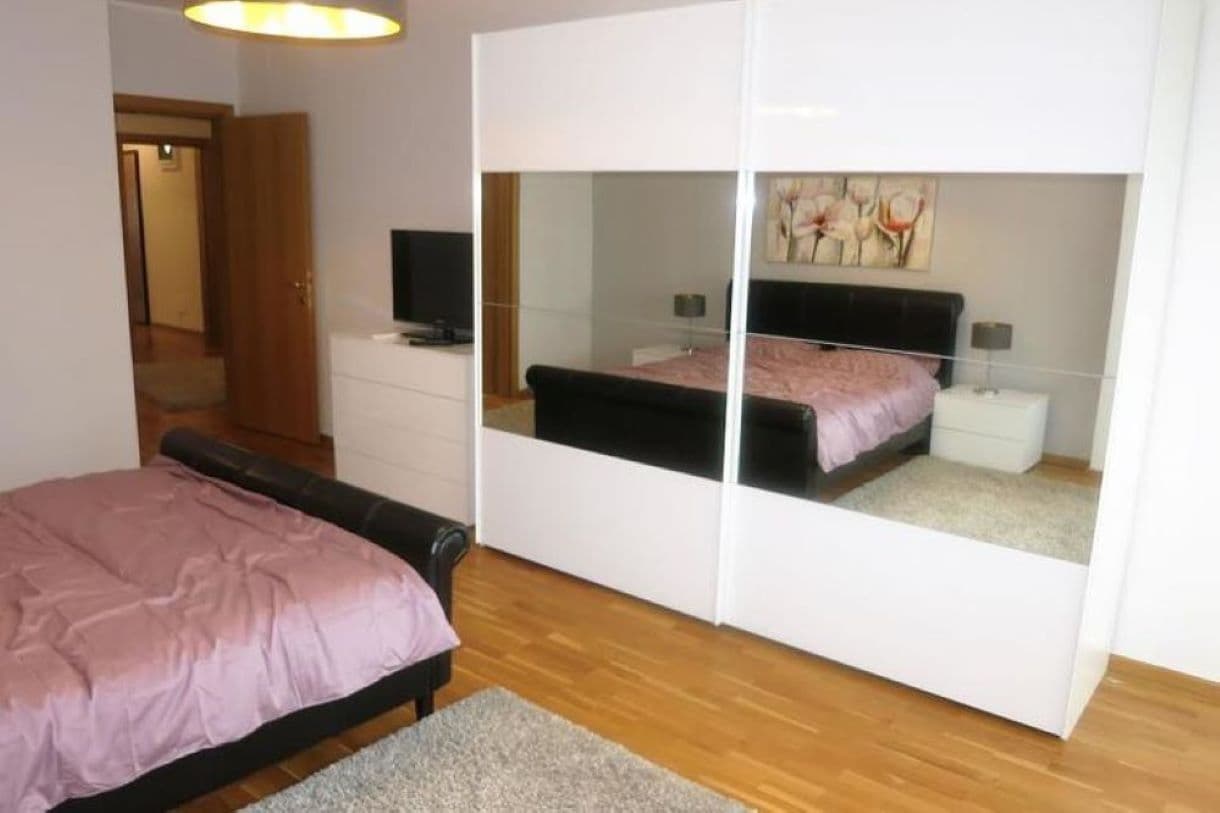 Prenájom bytu 2-izbový 69 m², Sudoměřská, Praha, Praha Prenájom bytu 2-izbový 69 m², Sudoměřská, Praha, Praha