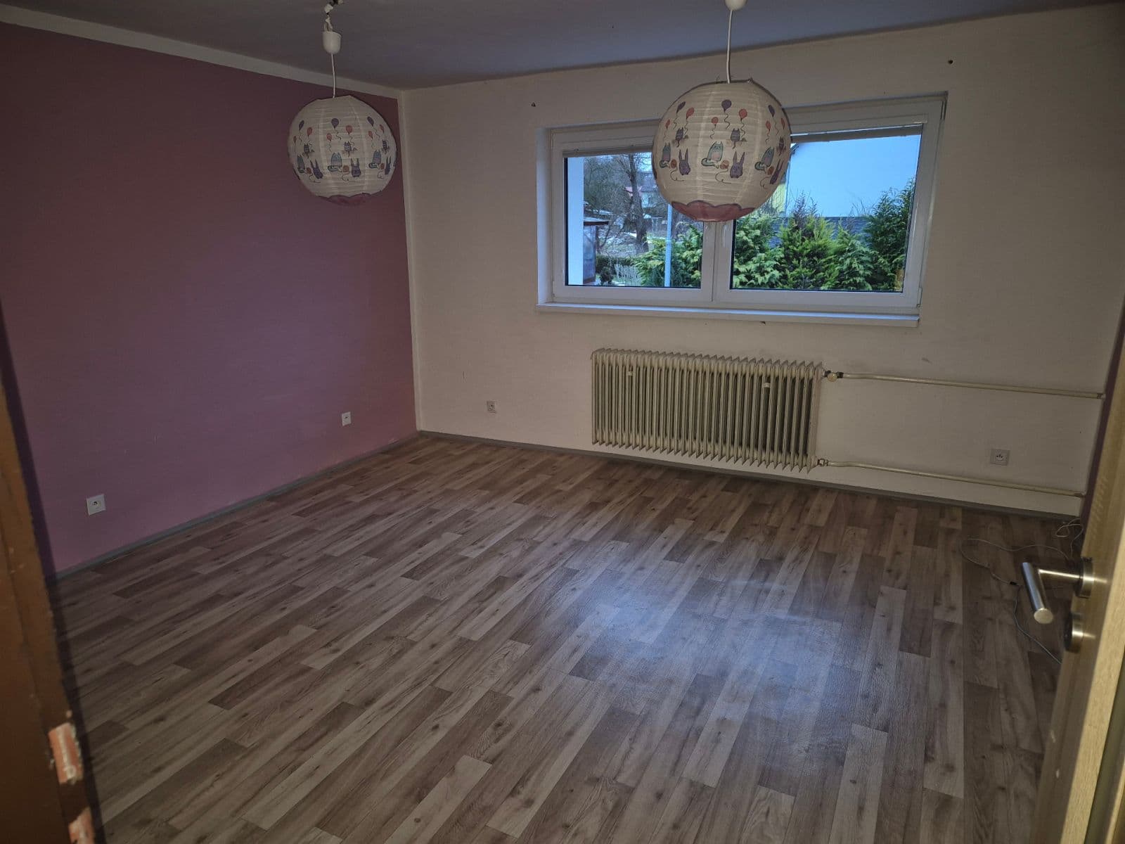 Prenájom bytu 3-izbový 90 m², Pod Špičákem, Česká Lípa, Liberecký kraj Prenájom bytu 3-izbový 90 m², Pod Špičákem, Česká Lípa, Liberecký kraj