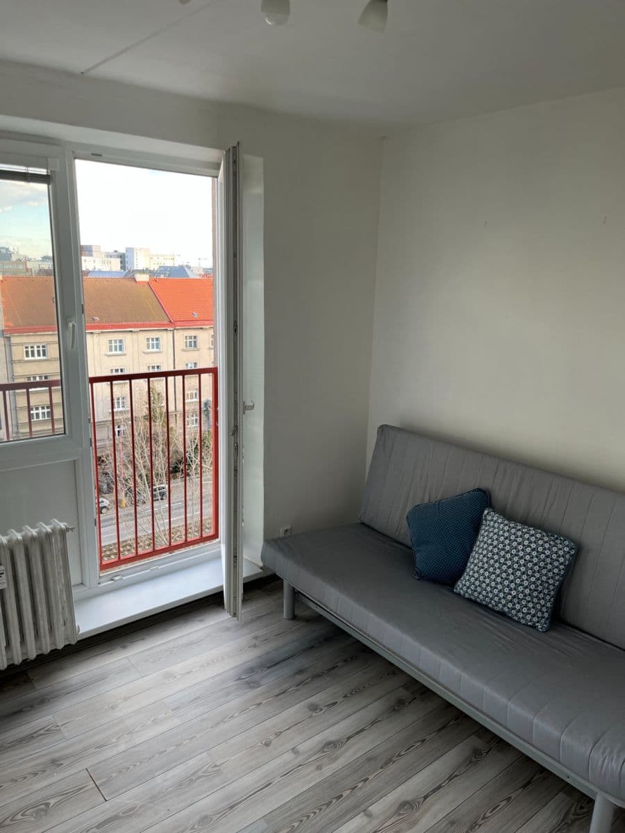 Predaj bytu 3-izbový 60 m², Račianska, Nové Mesto, Bratislavský kraj Predaj bytu 3-izbový 60 m², Račianska, Nové Mesto, Bratislavský kraj