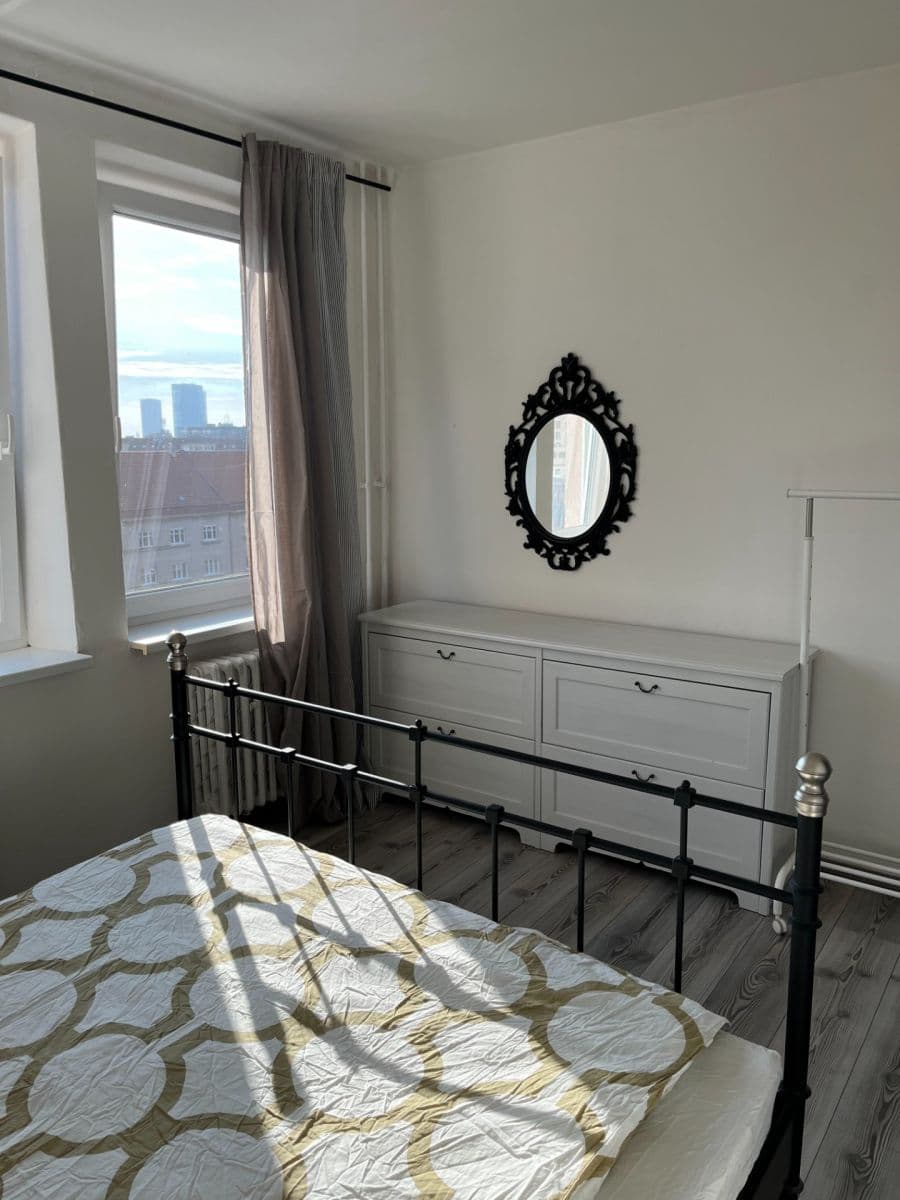 Predaj bytu 3-izbový 60 m², Račianska, Nové Mesto, Bratislavský kraj Predaj bytu 3-izbový 60 m², Račianska, Nové Mesto, Bratislavský kraj