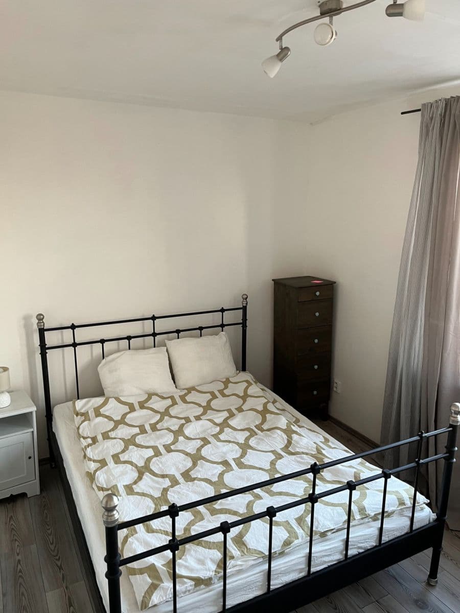 Predaj bytu 3-izbový 60 m², Račianska, Nové Mesto, Bratislavský kraj Predaj bytu 3-izbový 60 m², Račianska, Nové Mesto, Bratislavský kraj