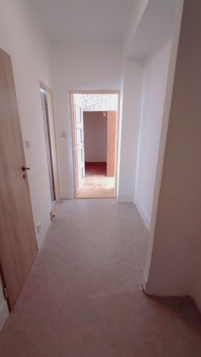 Predaj bytu 2-izbový 50 m², Skalníkova, Mariánské Lázně, Karlovarský kraj Predaj bytu 2-izbový 50 m², Skalníkova, Mariánské Lázně, Karlovarský kraj
