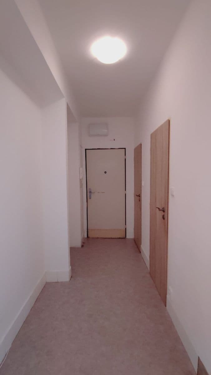 Predaj bytu 2-izbový 50 m², Skalníkova, Mariánské Lázně, Karlovarský kraj Predaj bytu 2-izbový 50 m², Skalníkova, Mariánské Lázně, Karlovarský kraj