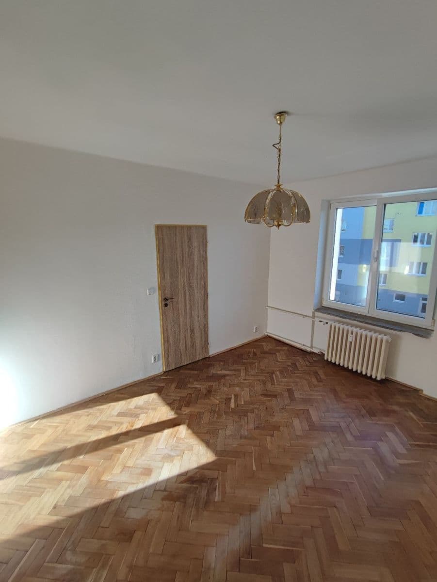 Predaj bytu 2-izbový 50 m², Skalníkova, Mariánské Lázně, Karlovarský kraj Predaj bytu 2-izbový 50 m², Skalníkova, Mariánské Lázně, Karlovarský kraj
