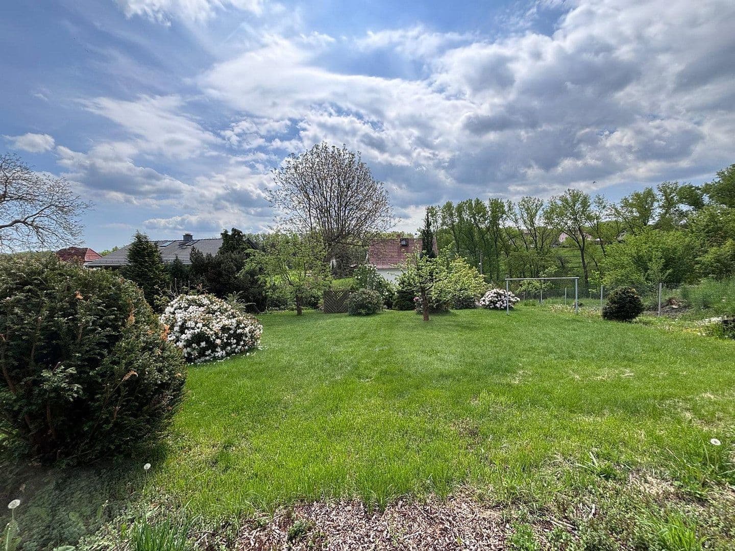 Predaj domu 100 m², pozemek 1.400 m², Braunsdorfer Straße 28, Freital, Sasko Predaj domu 100 m², pozemek 1.400 m², Braunsdorfer Straße 28, Freital, Sasko