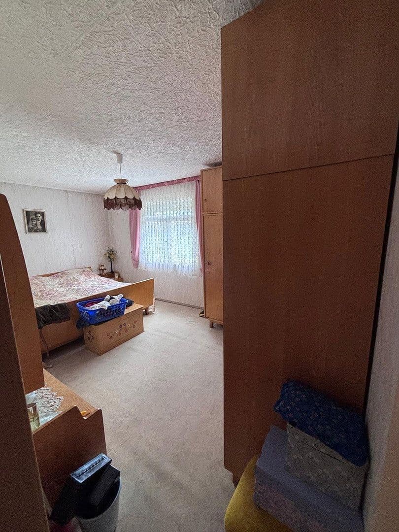 Predaj domu 100 m², pozemek 1.400 m², Braunsdorfer Straße 28, Freital, Sasko Predaj domu 100 m², pozemek 1.400 m², Braunsdorfer Straße 28, Freital, Sasko