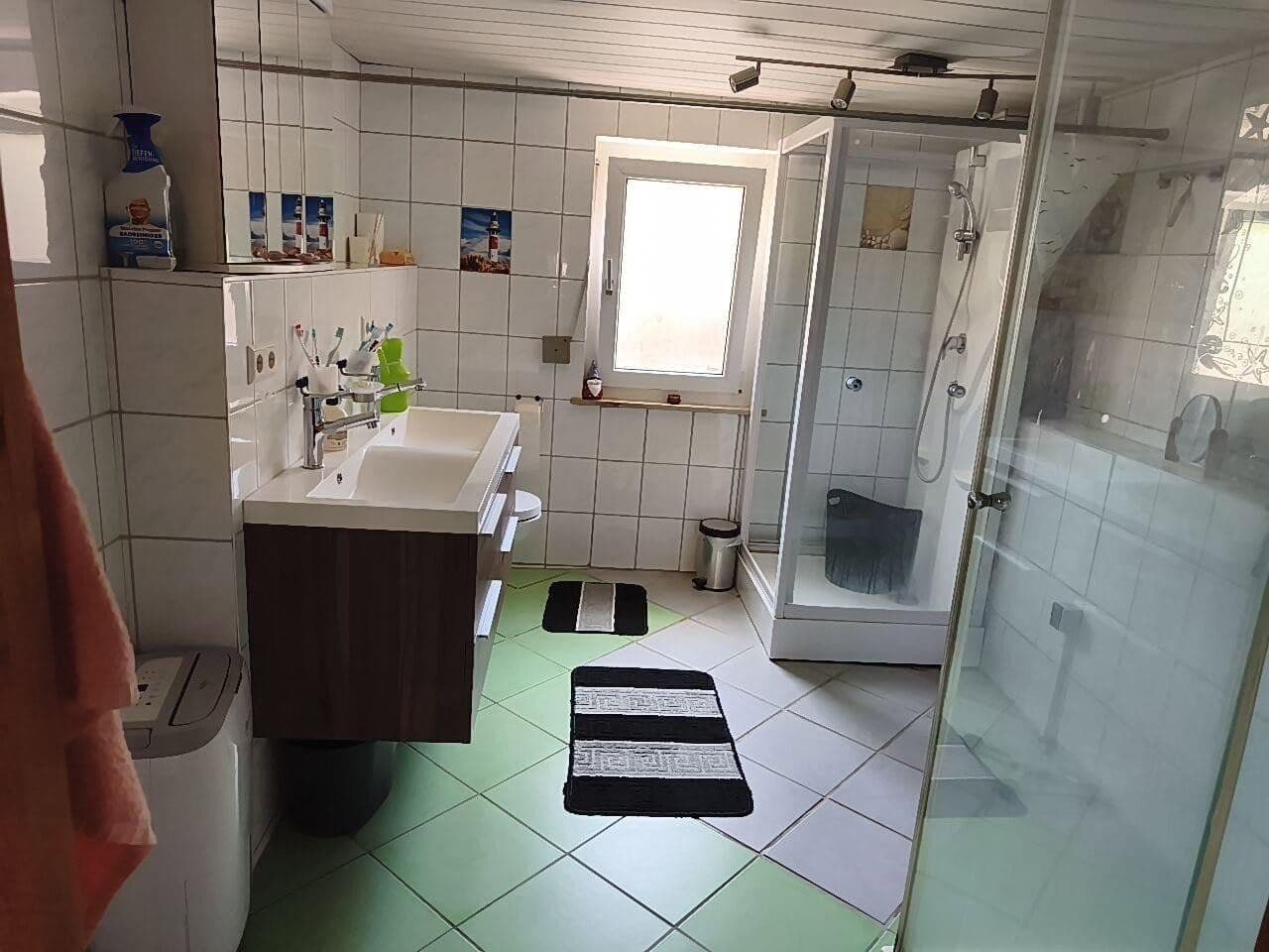Prenájom bytu 4-izbový 101 m², Ludwig-Thoma-Str. 21, Albstadt, Bádensko-Wurttembersko Prenájom bytu 4-izbový 101 m², Ludwig-Thoma-Str. 21, Albstadt, Bádensko-Wurttembersko