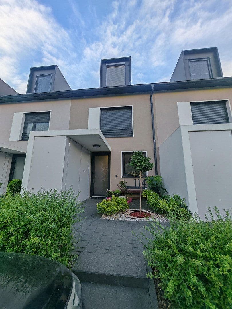 Predaj domu 145 m², pozemek 273 m², Gelsenkirchen, Severné Porýnie - Westfálsko Predaj domu 145 m², pozemek 273 m², Gelsenkirchen, Severné Porýnie - Westfálsko