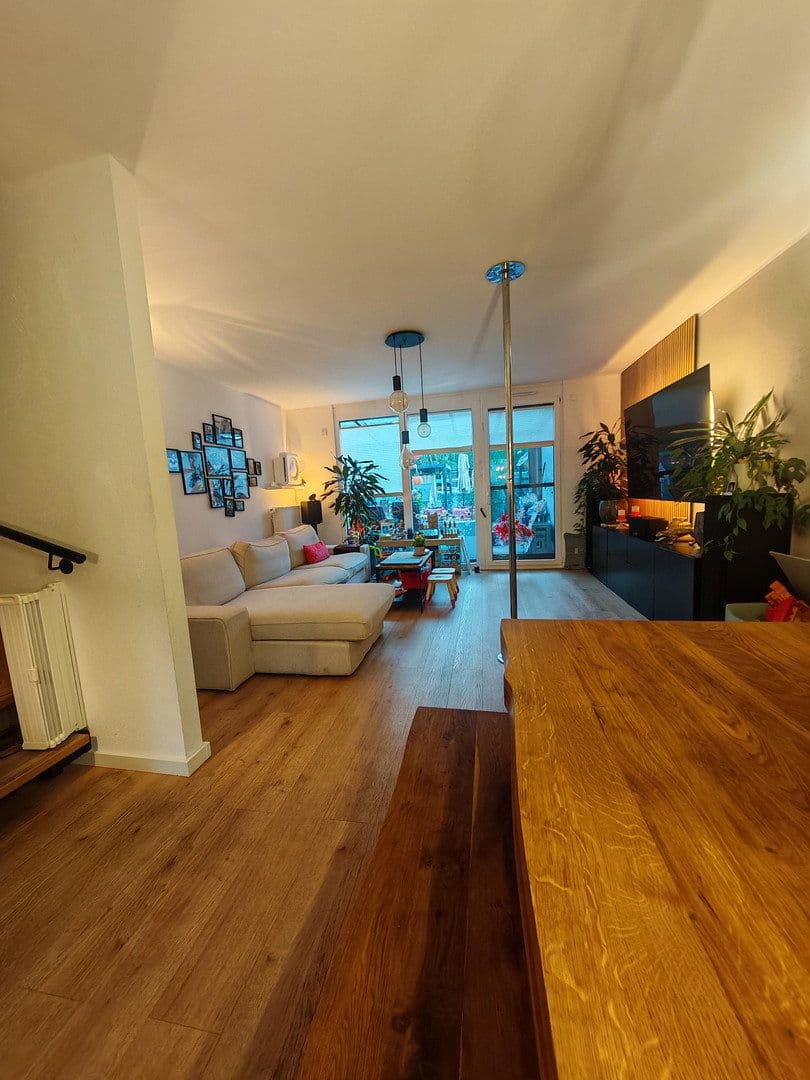Predaj domu 145 m², pozemek 273 m², Gelsenkirchen, Severné Porýnie - Westfálsko Predaj domu 145 m², pozemek 273 m², Gelsenkirchen, Severné Porýnie - Westfálsko