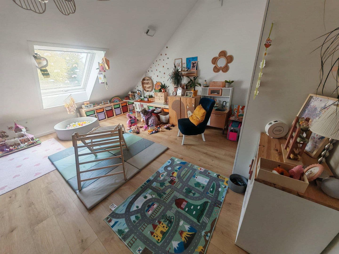 Predaj domu 145 m², pozemek 273 m², Gelsenkirchen, Severné Porýnie - Westfálsko Predaj domu 145 m², pozemek 273 m², Gelsenkirchen, Severné Porýnie - Westfálsko