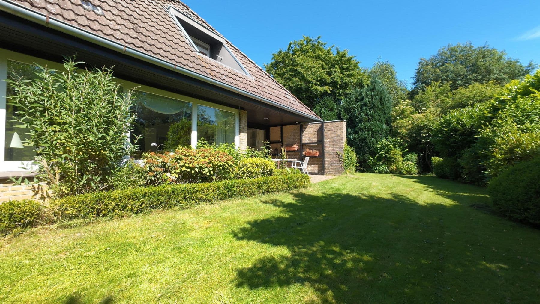 Predaj domu 140 m², pozemek 663 m², Kantstraße 54, Flensburg, Šlezvicko-Holštajnsko Predaj domu 140 m², pozemek 663 m², Kantstraße 54, Flensburg, Šlezvicko-Holštajnsko