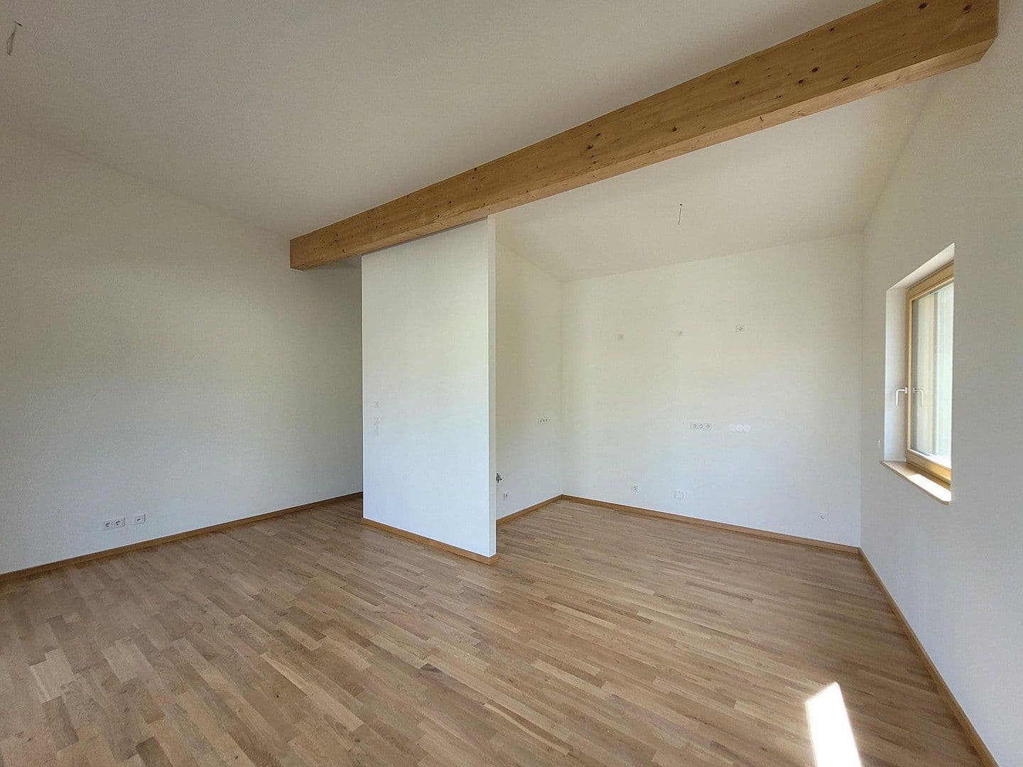 Prenájom bytu 2-izbový 81 m², Hafenstraße 8A, Markkleeberg, Sasko Prenájom bytu 2-izbový 81 m², Hafenstraße 8A, Markkleeberg, Sasko