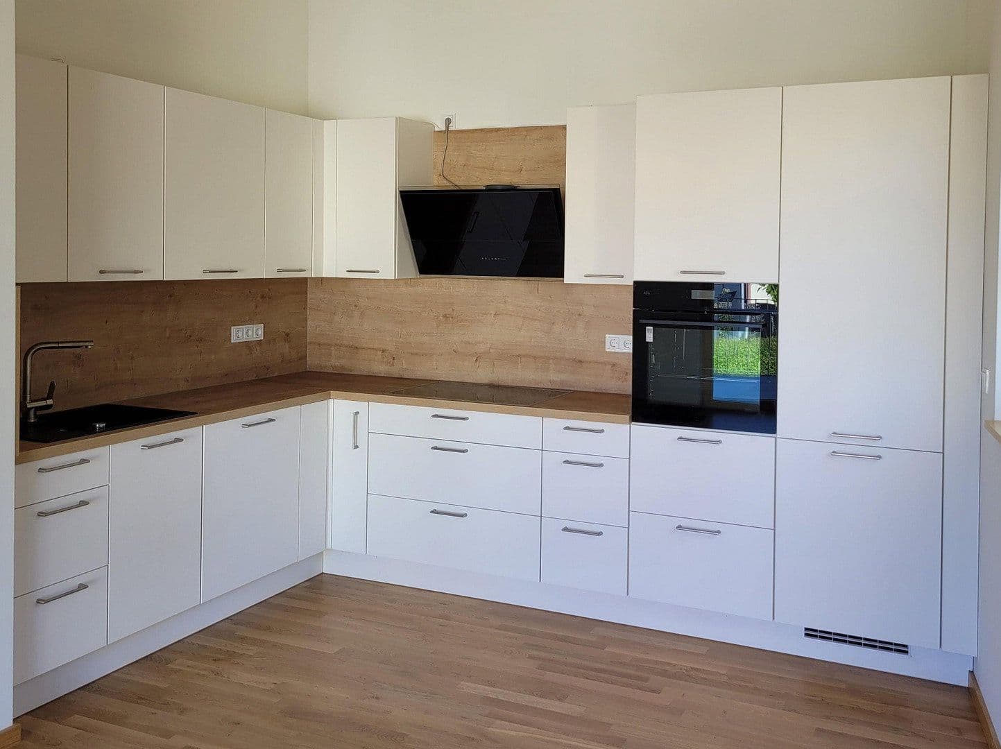 Prenájom bytu 2-izbový 81 m², Hafenstraße 8A, Markkleeberg, Sasko Prenájom bytu 2-izbový 81 m², Hafenstraße 8A, Markkleeberg, Sasko