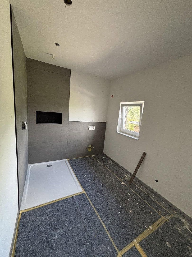 Prenájom bytu 3-izbový 122 m², Rehburger Str. 35, Rehburg-Loccum, Dolné Sasko Prenájom bytu 3-izbový 122 m², Rehburger Str. 35, Rehburg-Loccum, Dolné Sasko