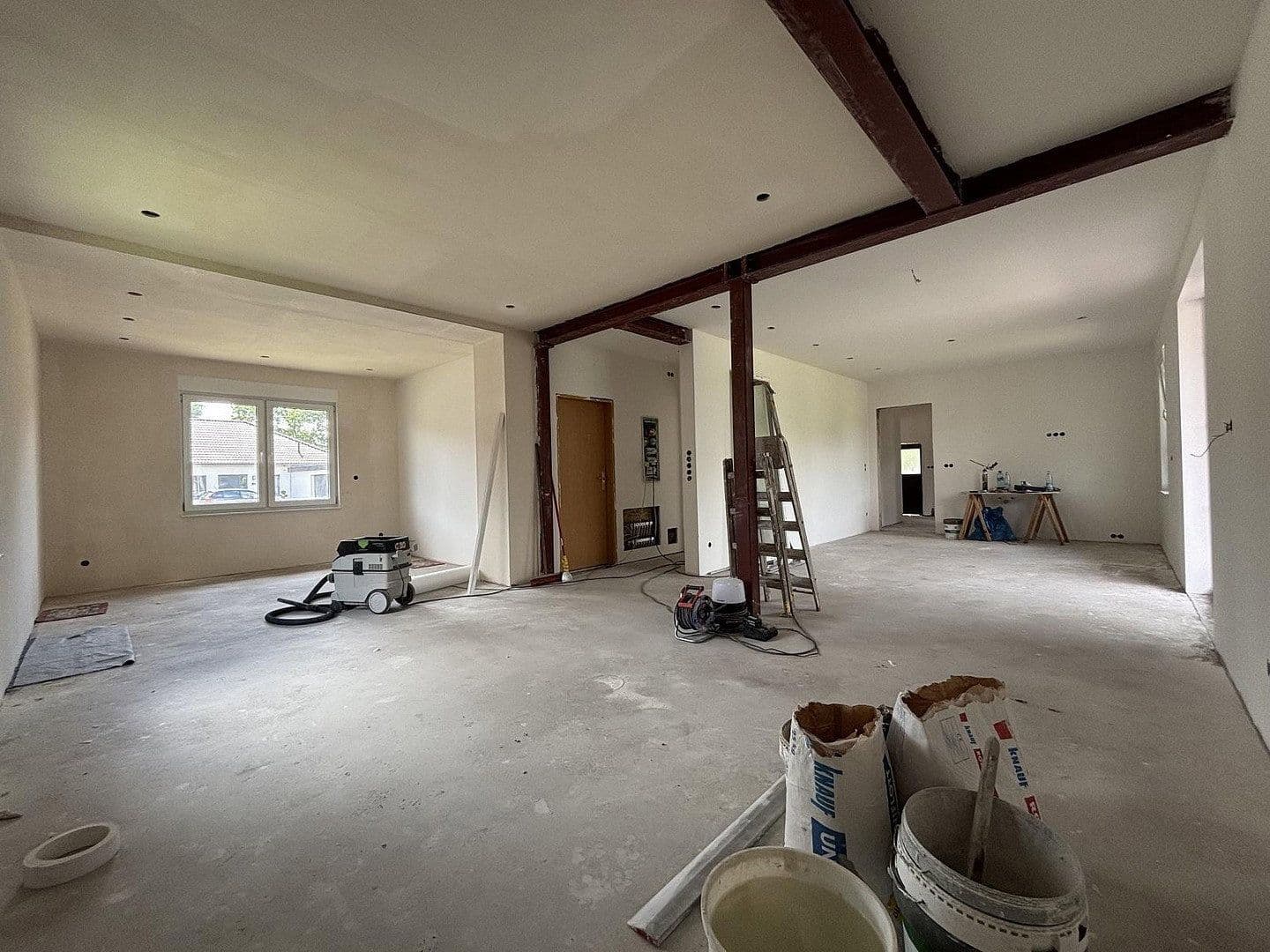 Prenájom bytu 3-izbový 122 m², Rehburger Str. 35, Rehburg-Loccum, Dolné Sasko Prenájom bytu 3-izbový 122 m², Rehburger Str. 35, Rehburg-Loccum, Dolné Sasko