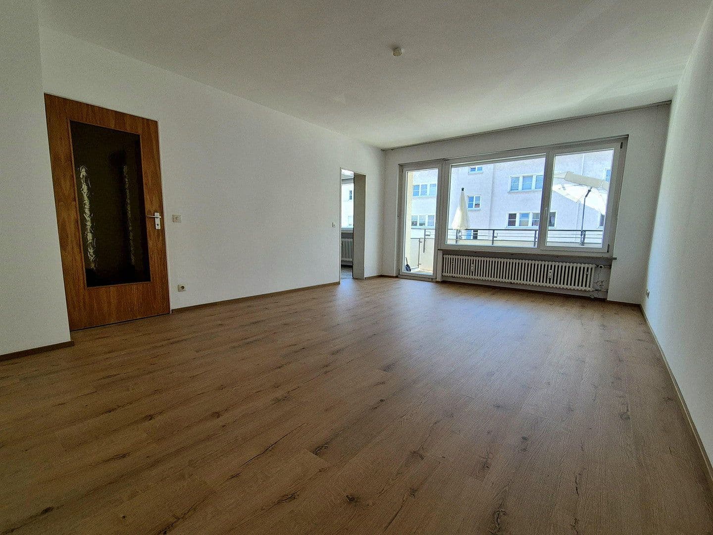 Prenájom bytu 2-izbový 74 m², Hörwarthstr. 18, München, Bavorsko Prenájom bytu 2-izbový 74 m², Hörwarthstr. 18, München, Bavorsko