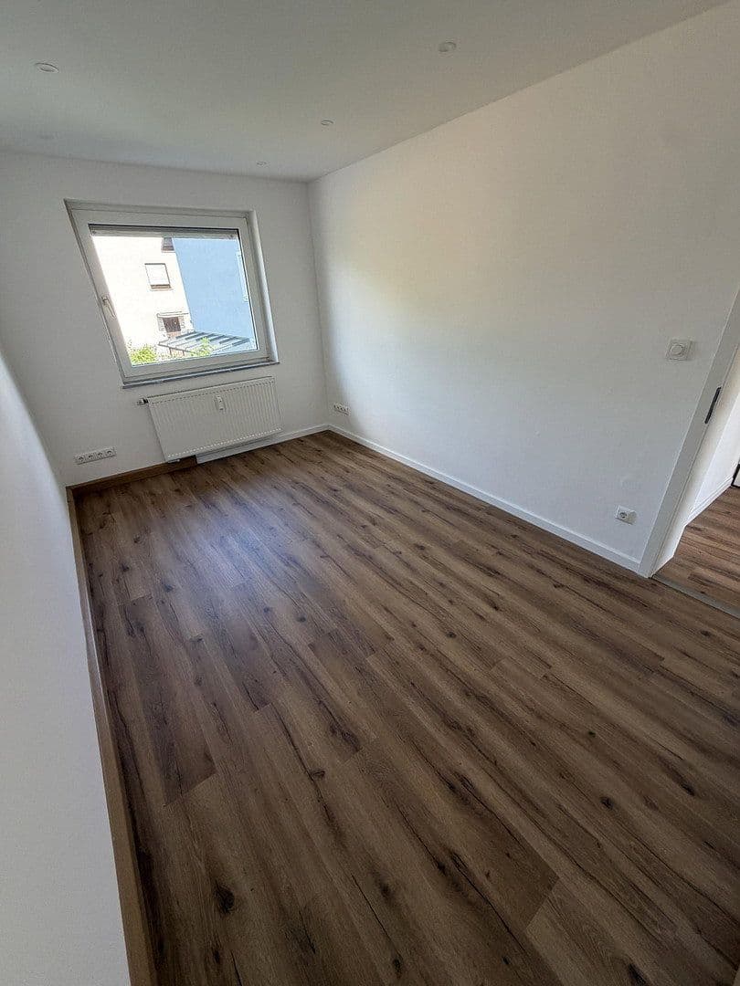 Predaj bytu 5-izbový 120 m², Niederwerrn, Bavorsko Predaj bytu 5-izbový 120 m², Niederwerrn, Bavorsko