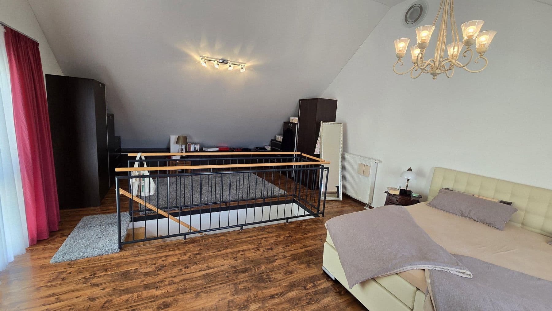 Predaj domu 140 m², pozemek 234 m², Mainhausen, Hesensko Predaj domu 140 m², pozemek 234 m², Mainhausen, Hesensko