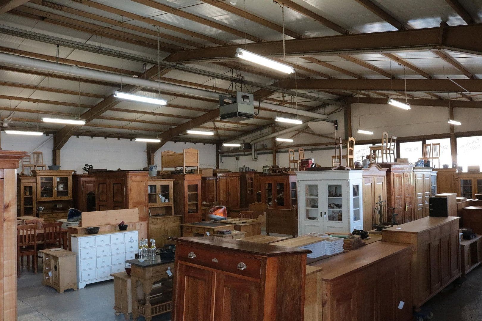 Prenájom nebytového priestoru 1.500 m², Walldorf, Bádensko-Wurttembersko Prenájom nebytového priestoru 1.500 m², Walldorf, Bádensko-Wurttembersko