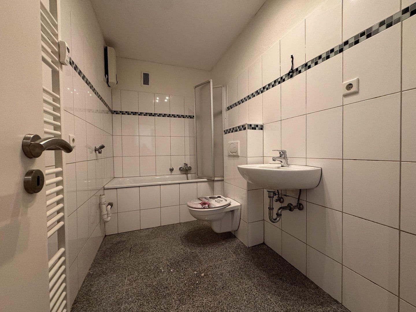 Prenájom bytu 3-izbový 74 m², Essen, Severné Porýnie - Westfálsko Prenájom bytu 3-izbový 74 m², Essen, Severné Porýnie - Westfálsko