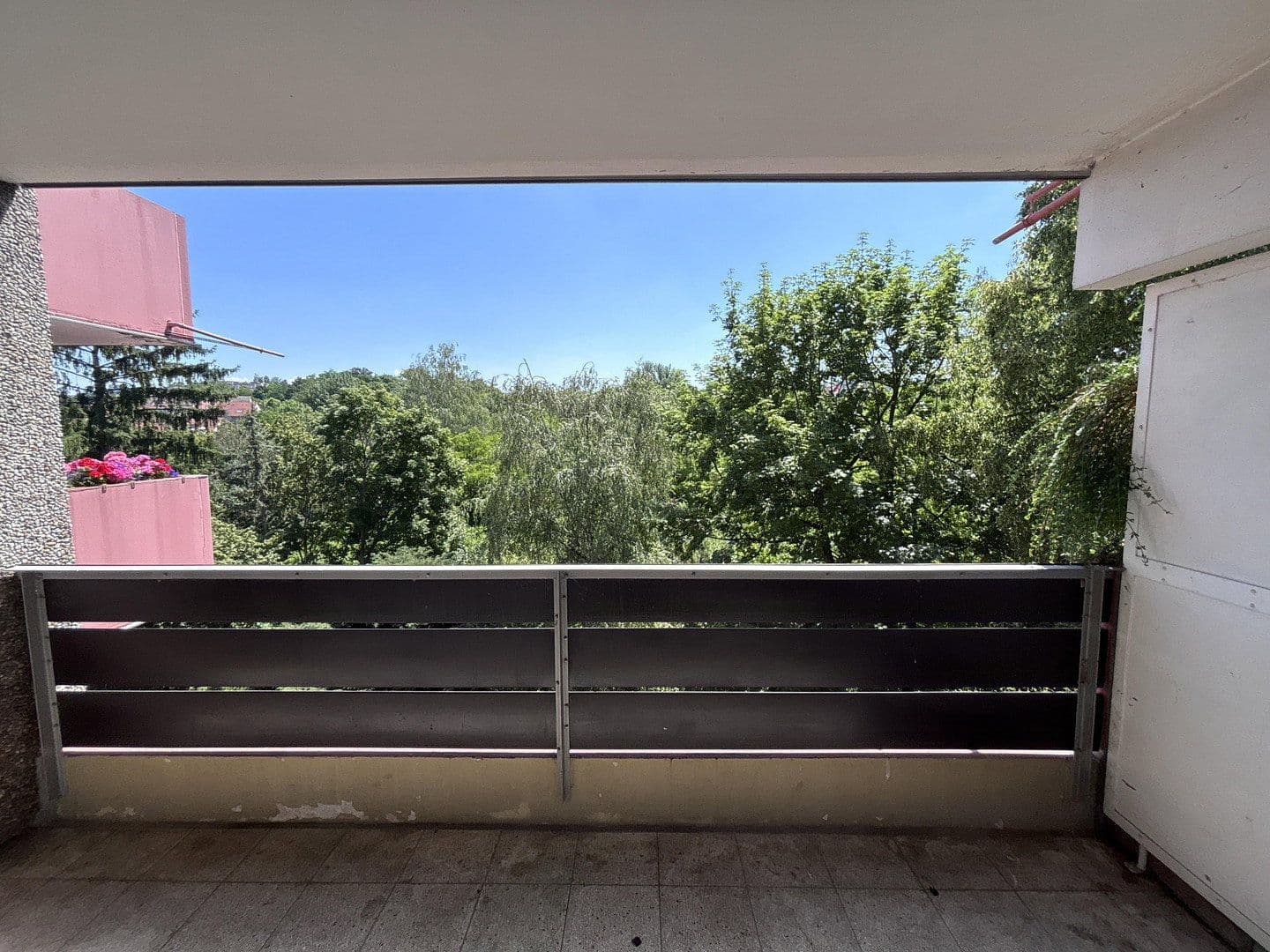 Predaj bytu 1-izbový 37 m², Stuttgart-Hofen, Bádensko-Wurttembersko Predaj bytu 1-izbový 37 m², Stuttgart-Hofen, Bádensko-Wurttembersko