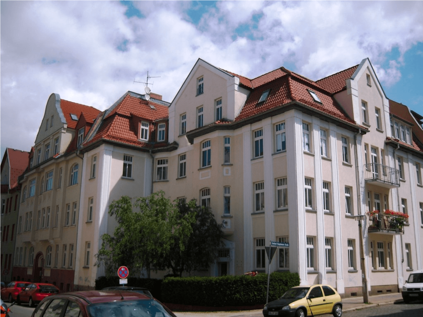Prenájom bytu 5-izbový 125 m², Halle, Sasko-Anhaltsko Prenájom bytu 5-izbový 125 m², Halle, Sasko-Anhaltsko