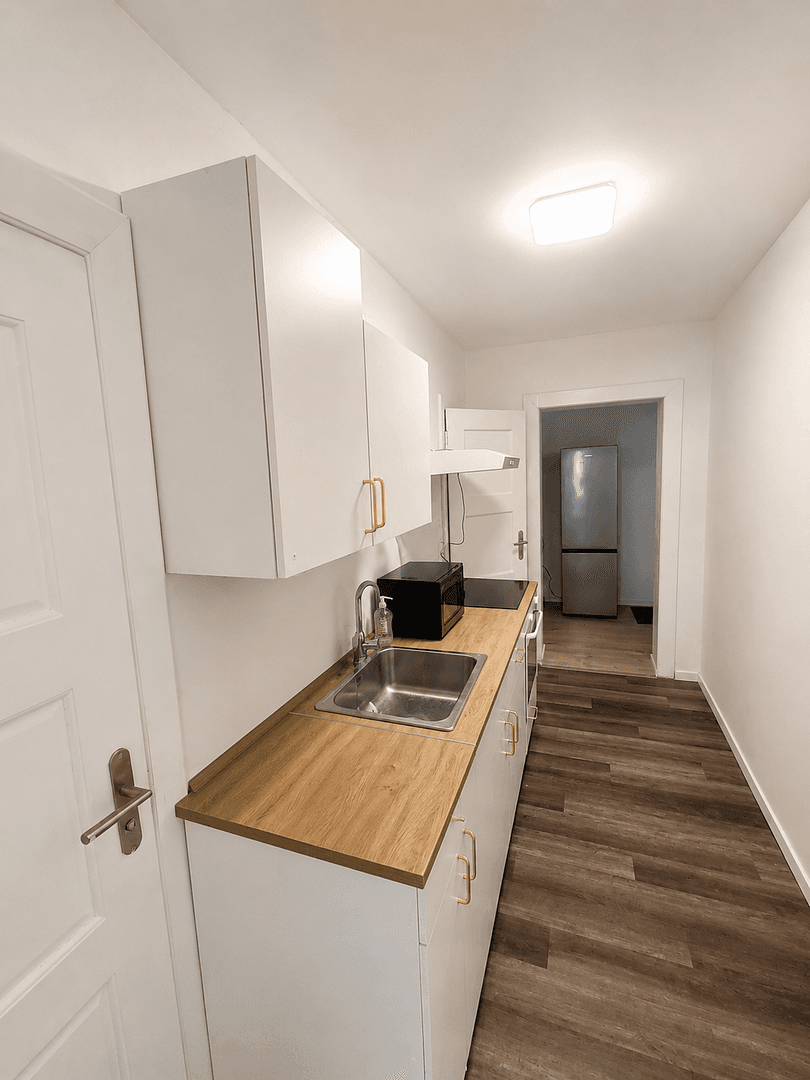 Prenájom bytu 20 m², Düsseldorf, Severné Porýnie - Westfálsko Prenájom bytu 20 m², Düsseldorf, Severné Porýnie - Westfálsko