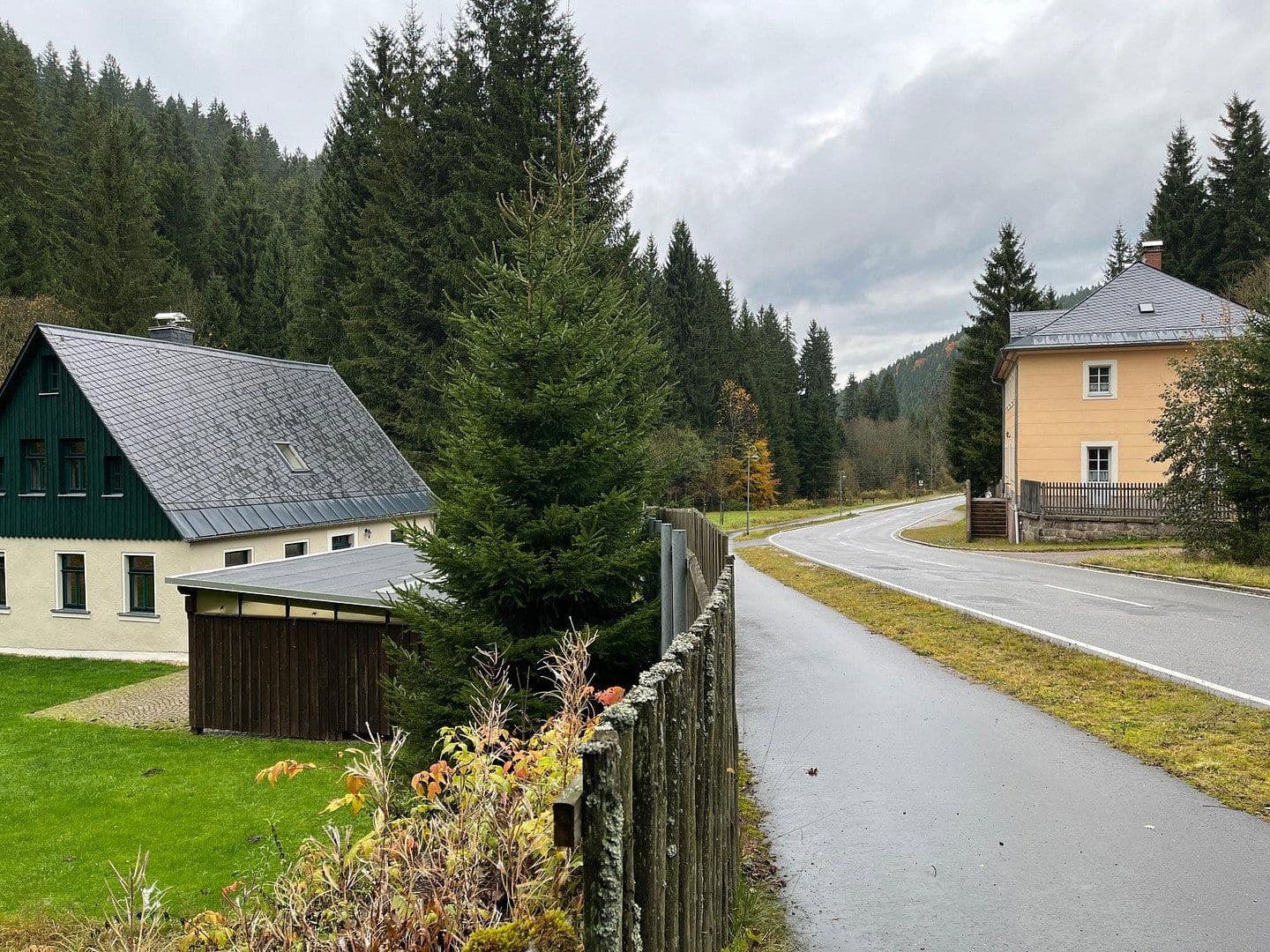 Predaj domu 268 m², pozemek 10.001 m², Eibenstock, Sasko Predaj domu 268 m², pozemek 10.001 m², Eibenstock, Sasko