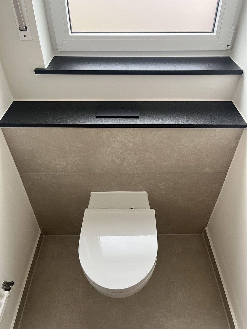 Prenájom bytu 4-izbový 119 m², Moselstraße 9, Nentershausen, Porýnie-Falcko Prenájom bytu 4-izbový 119 m², Moselstraße 9, Nentershausen, Porýnie-Falcko