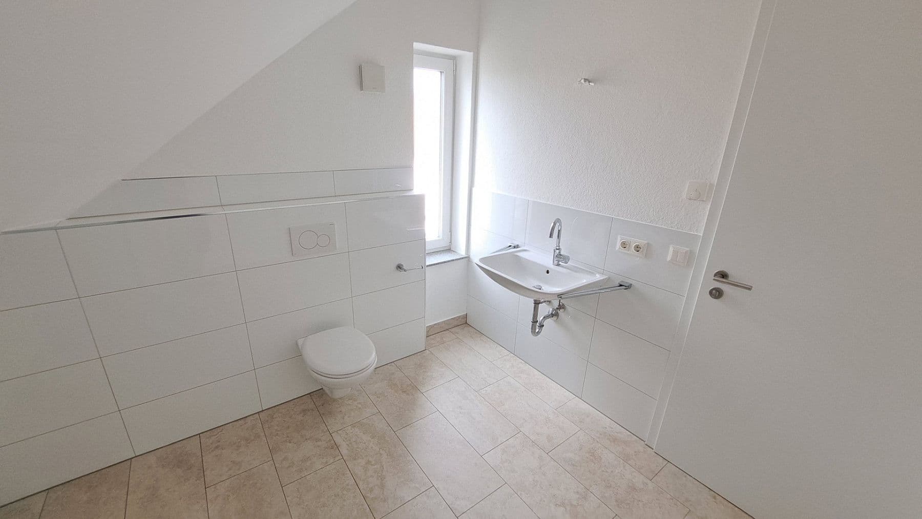 Prenájom domu 206 m², pozemok 265 m², Am Dreispitz 30, Aschaffenburg, Bavorsko Prenájom domu 206 m², pozemok 265 m², Am Dreispitz 30, Aschaffenburg, Bavorsko