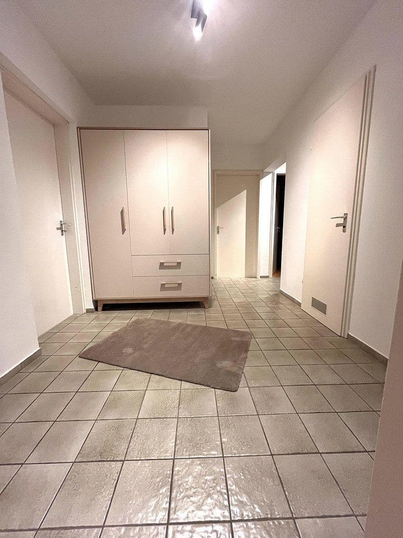 Prenájom bytu 92 m², Lilienthalstraße 23, Augsburg, Bavorsko Prenájom bytu 92 m², Lilienthalstraße 23, Augsburg, Bavorsko