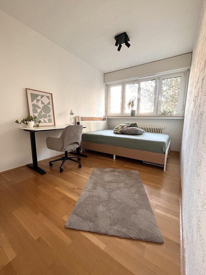 Prenájom bytu 92 m², Lilienthalstraße 23, Augsburg, Bavorsko Prenájom bytu 92 m², Lilienthalstraße 23, Augsburg, Bavorsko
