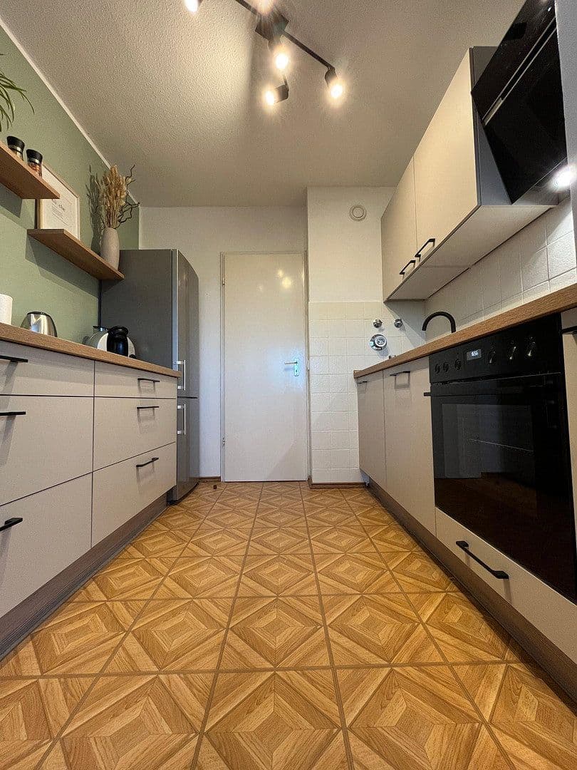 Prenájom bytu 92 m², Lilienthalstraße 23, Augsburg, Bavorsko Prenájom bytu 92 m², Lilienthalstraße 23, Augsburg, Bavorsko