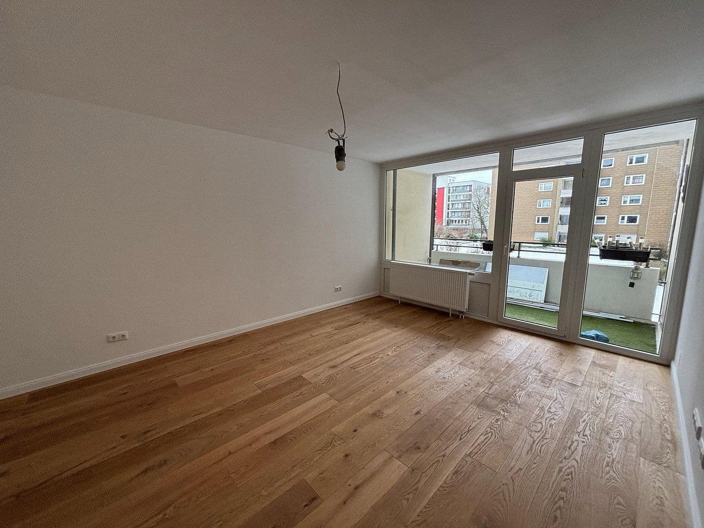 Prenájom bytu 2-izbový 60 m², Hinrichsring, Hannover, Dolné Sasko Prenájom bytu 2-izbový 60 m², Hinrichsring, Hannover, Dolné Sasko