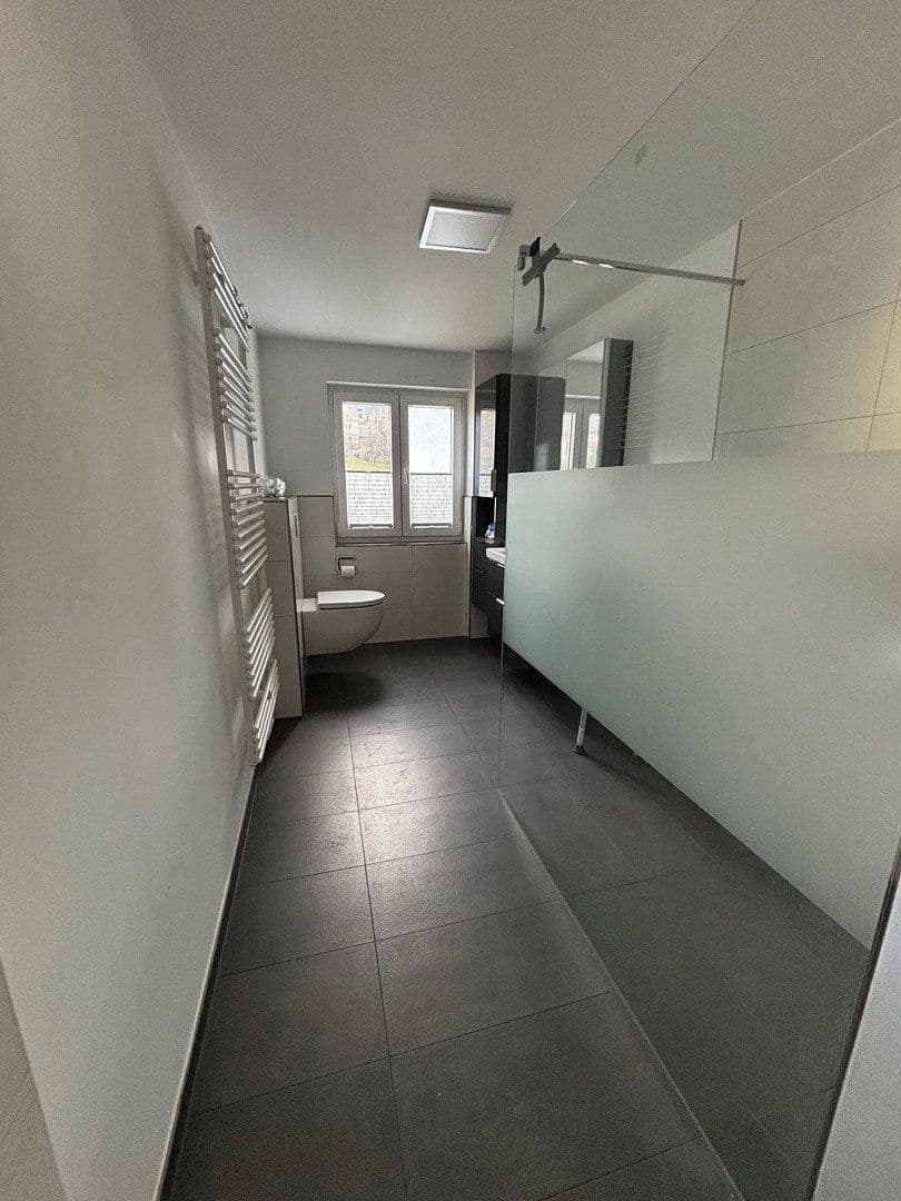 Predaj domu 208 m², pozemek 8.615 m², Bergstrasse 7, Lindlar, Severné Porýnie - Westfálsko Predaj domu 208 m², pozemek 8.615 m², Bergstrasse 7, Lindlar, Severné Porýnie - Westfálsko