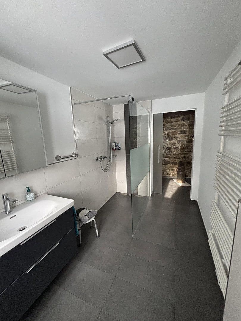 Predaj domu 208 m², pozemek 8.615 m², Bergstrasse 7, Lindlar, Severné Porýnie - Westfálsko Predaj domu 208 m², pozemek 8.615 m², Bergstrasse 7, Lindlar, Severné Porýnie - Westfálsko