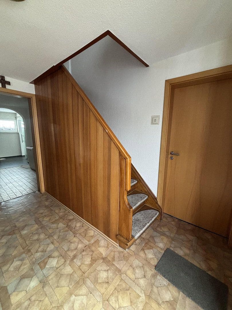Predaj domu 208 m², pozemek 8.615 m², Bergstrasse 7, Lindlar, Severné Porýnie - Westfálsko Predaj domu 208 m², pozemek 8.615 m², Bergstrasse 7, Lindlar, Severné Porýnie - Westfálsko