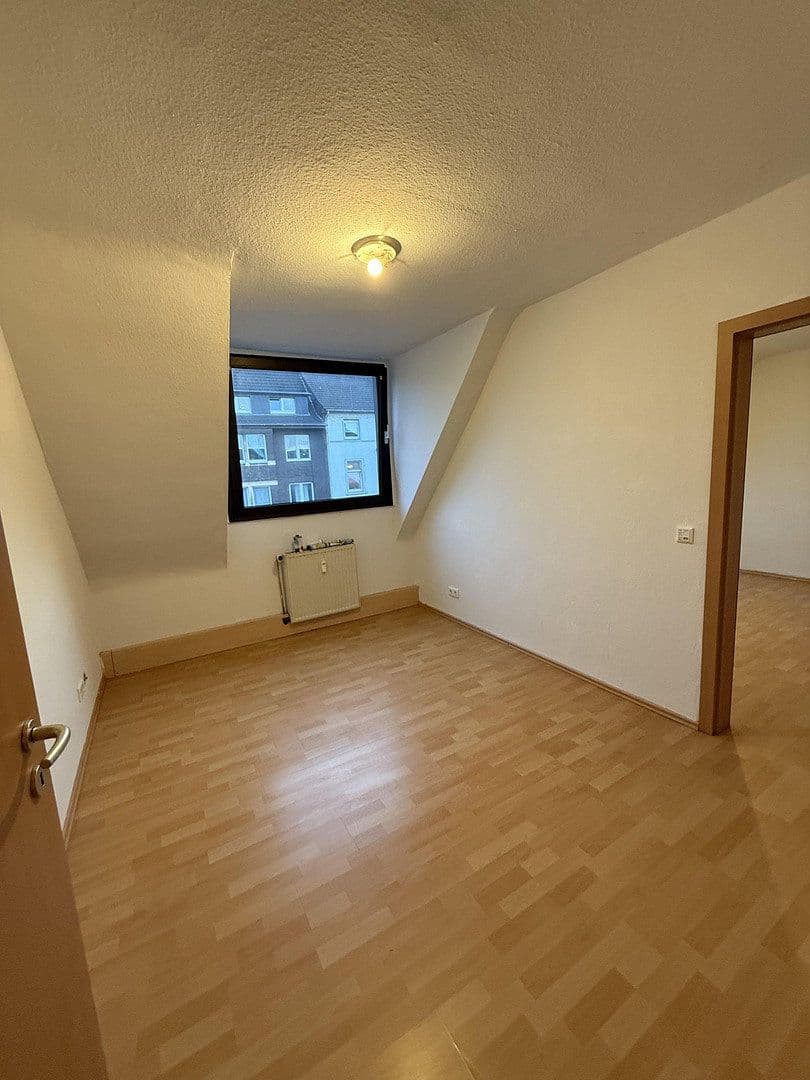 Prenájom bytu 2-izbový 59 m², Falkensteinstraße 2-4, Oberhausen, Severné Porýnie - Westfálsko Prenájom bytu 2-izbový 59 m², Falkensteinstraße 2-4, Oberhausen, Severné Porýnie - Westfálsko