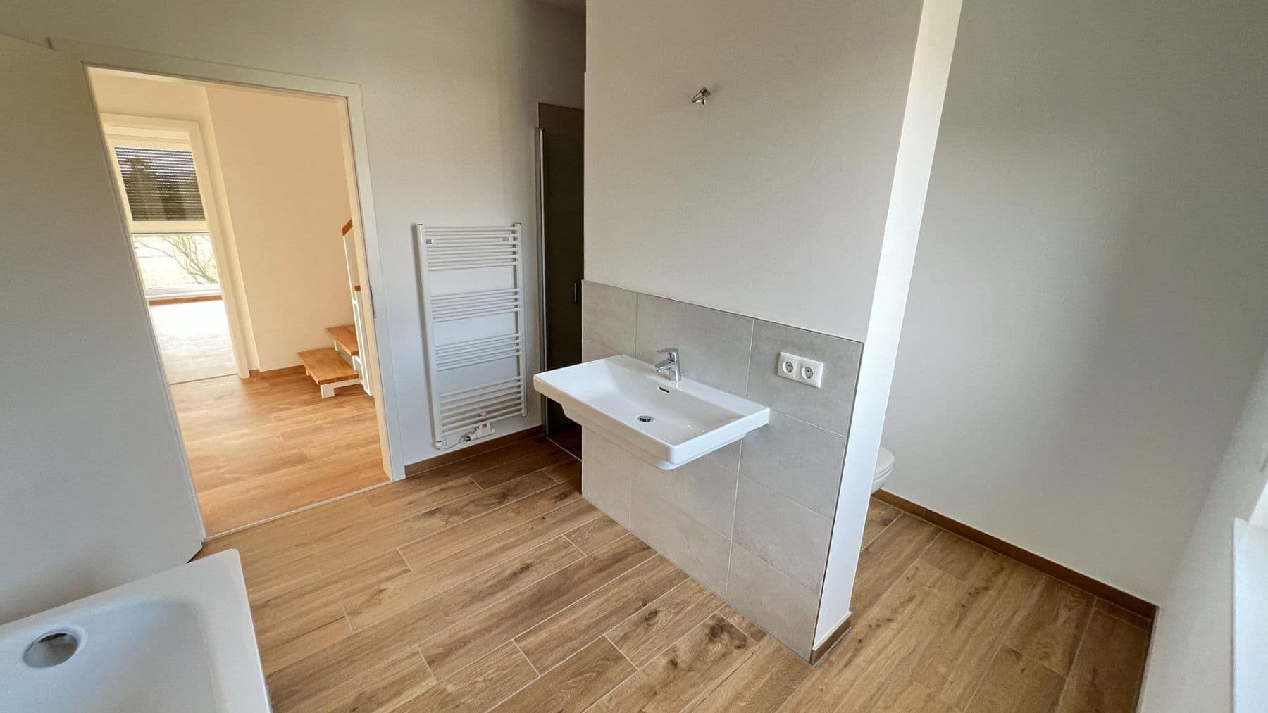Prenájom domu 158 m², pozemek 380 m², An der Vogelweide 66, Leipzig, Sasko Prenájom domu 158 m², pozemek 380 m², An der Vogelweide 66, Leipzig, Sasko